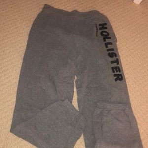 grey sweatpants